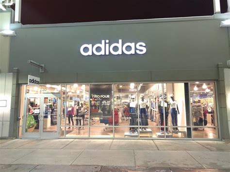 adidas canada in halton hills.